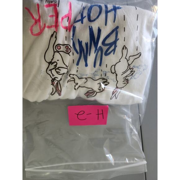 Vintage Hanes Bunny Hopper T-Shirt Size XL White Short Sleeve - Picture 5 of 5